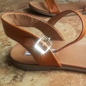 Steve Madden Cognac Womens Sandals (9.5)